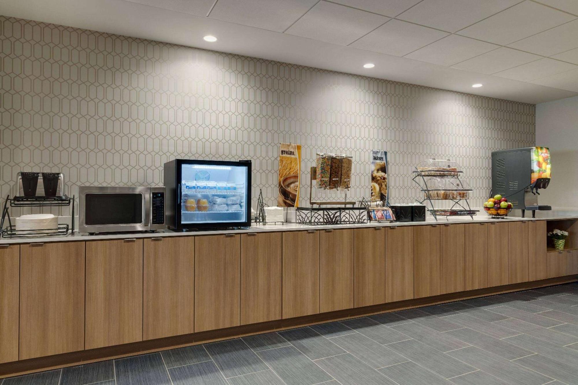 Microtel Inn & Suites By Wyndham Gambrills Odenton Exterior foto