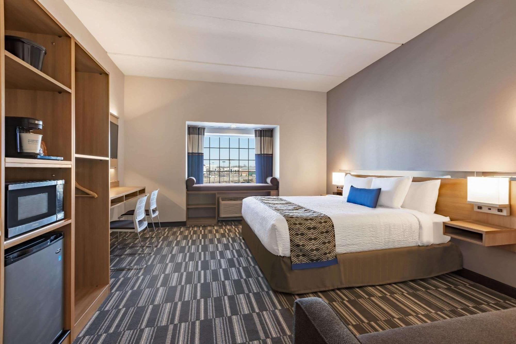 Microtel Inn & Suites By Wyndham Gambrills Odenton Exterior foto