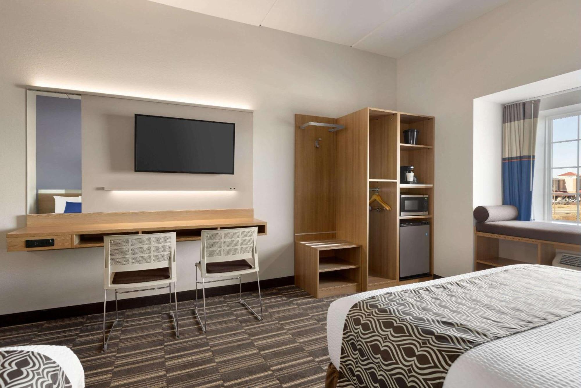 Microtel Inn & Suites By Wyndham Gambrills Odenton Exterior foto