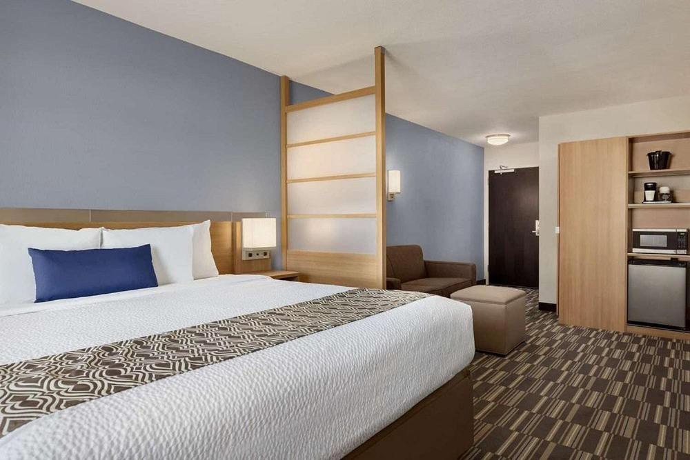 Microtel Inn & Suites By Wyndham Gambrills Odenton Exterior foto